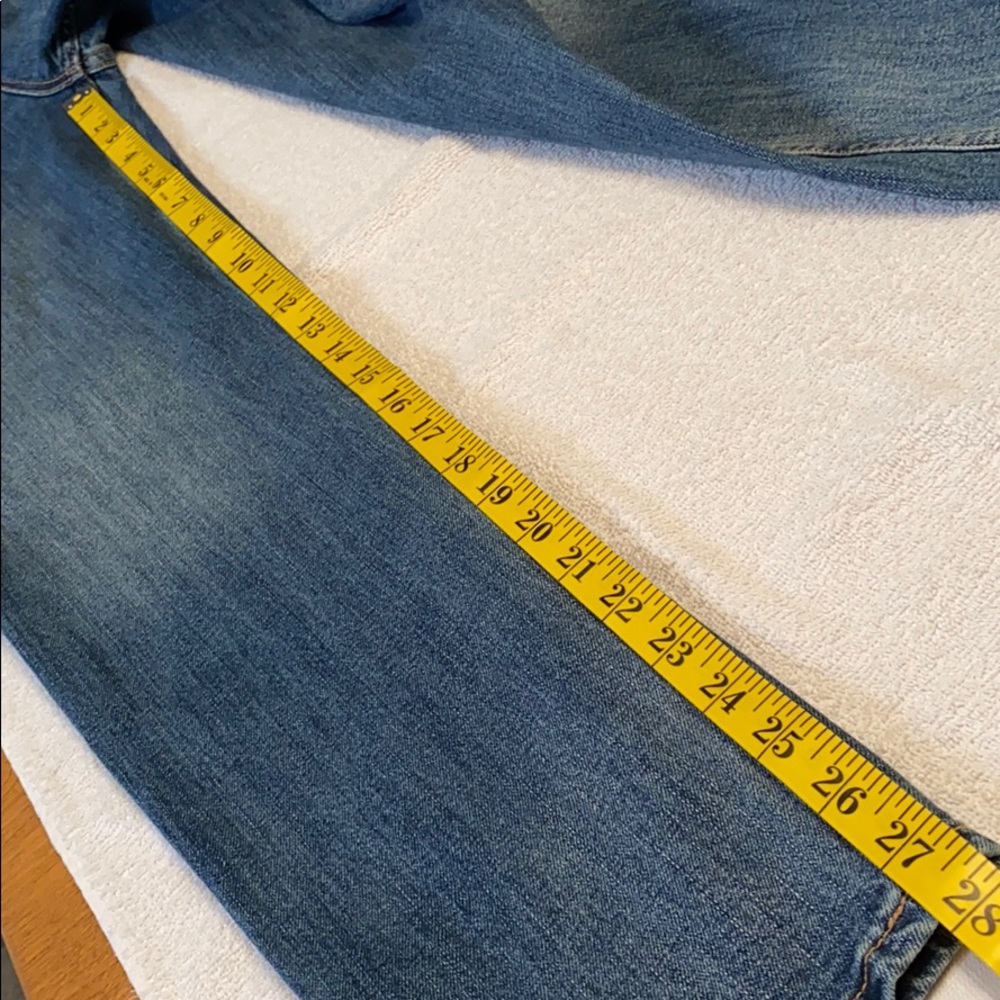 Old Navy embroidered jeans boyfriend strait 2 reg - Picture 6 of 8